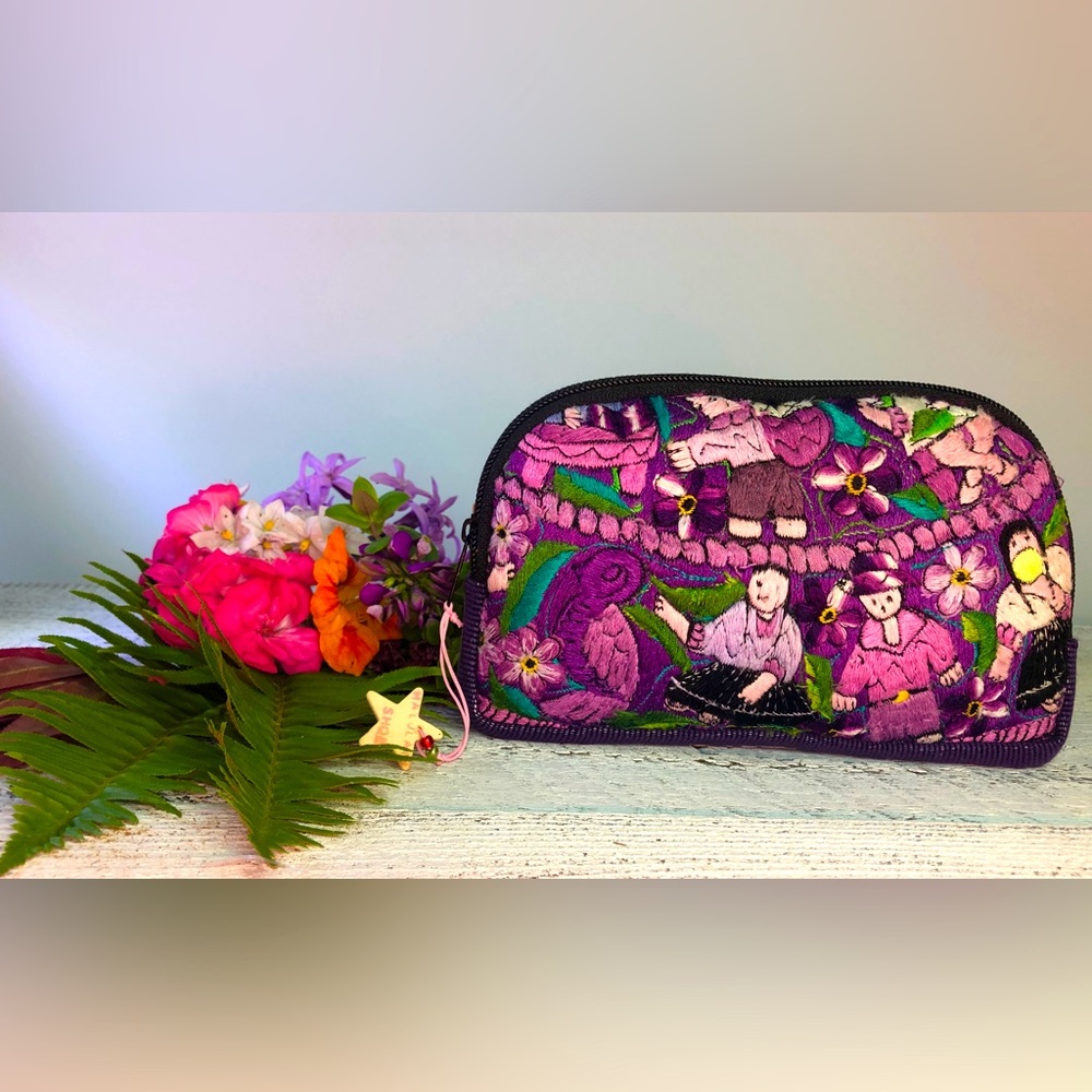 NEW Handmade Clutch 💜 Beautifully Embroidered 💜